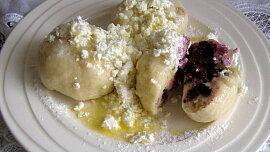 Babiččiny kynuté borůvkové knedlíky: Zkuste osvědčený recept a pochutnejte si