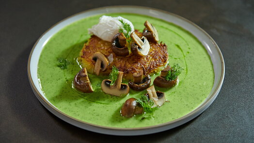 Bramborové rösti s koprovou omáčkou: Nahlédněte do vegetariánské kuchyně Marka Fichtnera
