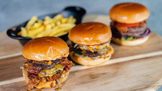 29 domácích hamburgerů: Zkuste ty z hovězího, vepřového, kuřecího i bez masa