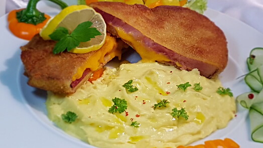 Jak připravit křehké uzené řízky: Díky uzení odpadá naklepávání a marinování masa