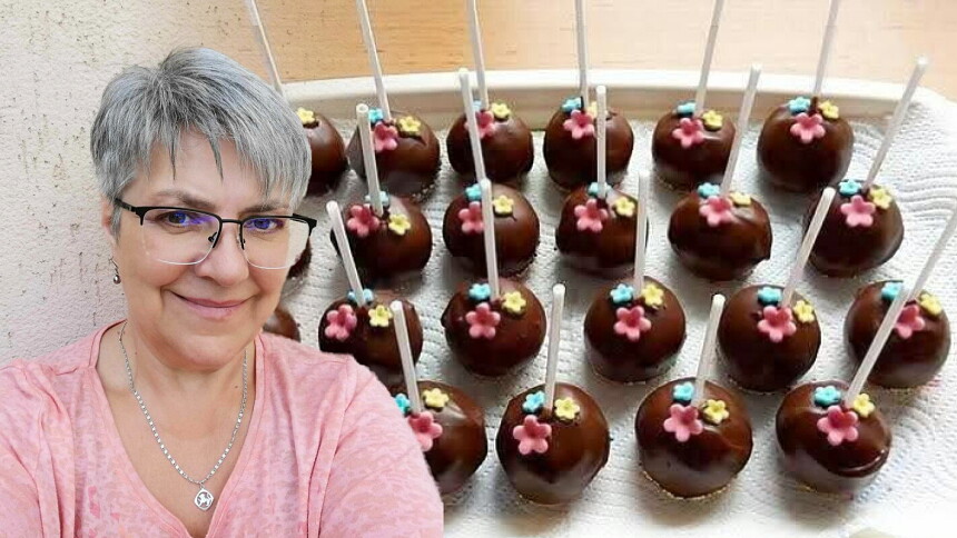 Dortová lízátka cake pops jsou malé dortíčky do ručky, které dokážou rozzářit dětská očka