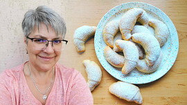 Svatomartinské rohlíčky můžete upéct z různých těst i náplní. Důležitý je tvar podkovy