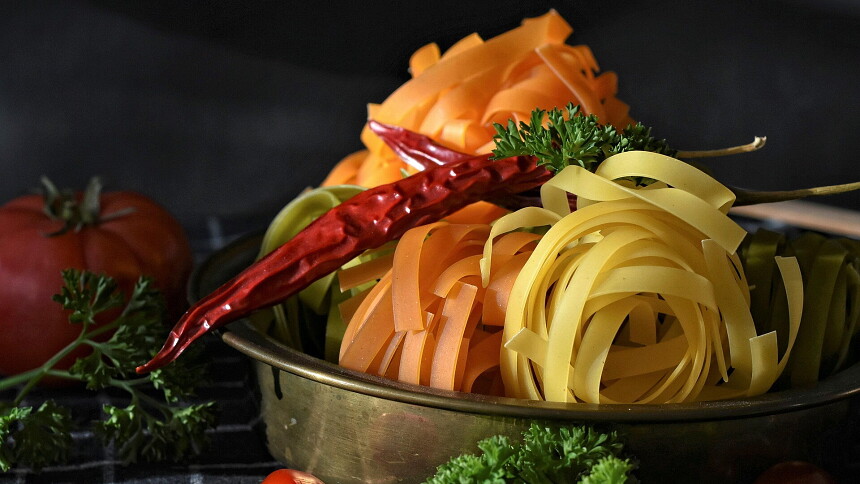 KVÍZ: Poznejte druhy těstovin podle tvaru. 10 otázek od penne po farfalle