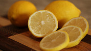 Jak uchovat citronovou kůru. Nastrouhaná citronová kůra provoní naši kuchyň a příjemně dochutí sladké moučníky a dezerty