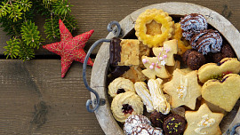 Jak na zdobení vánočního cukroví? Přinášíme velký přehled a inspiraci, jak cukroví dotvořit a povýšit ho na umělecký výtvor