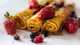 Jak na zdravé palačinky ze špaldové mouky. Díky banánu můžeme vynechat i vejce