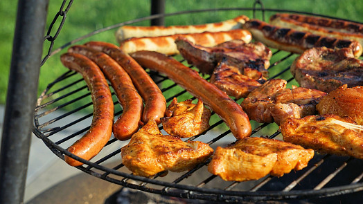 Jaké maso a ryby můžeme grilovat? Na své si přijdou milovníci drůbeže, steaků, ale i ryb a mořských plodů