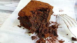 Jak upéct brownies, ideální moučník pro čokoholiky. Ten dokonalý může být i poměrně dietní