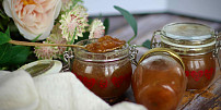 Rebarborová marmeláda nebo džem: Osvěžující dobrota nakyslé chuti výtečně chutná na palačinkách