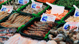 U moře si snadno koupíte a připravíte čerstvé ryby. Poradíme, jak postupovat od nákupu až k tepelné úpravě