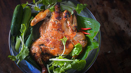 Jak dlouho grilovat kuře na ohni, abyste docílili dokonale propečeného a šťavnatého masa