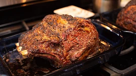 9 častých chyb při pečení masa v troubě: Jak na dokonale měkké a šťavnaté pečínky