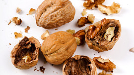 Jak rozlouskat ořechové skořápky. Naučíme vás 8 triků