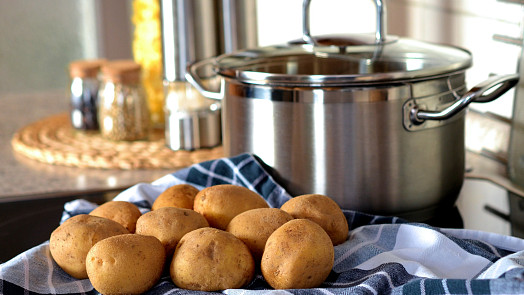 16 tipů, jak využít zbylé brambory k přípravě oběda nebo večeře