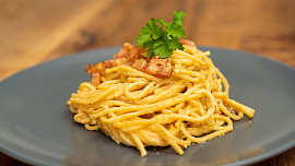 Jak uvařit špagety carbonara? Jak na to, aby byly dokonale krémové a chutné