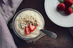 Jogurt je nabitý živinami a základem mnoha lahodných pokrmů