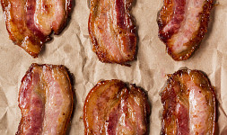 Jaký je rozdíl mezi špekem a slaninou. Poradíme vám se způsobem využití