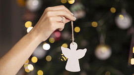 Tvoříme s dětmi: Vánoční ozdoby ze studeného porcelánu vyzdobí každý stromeček