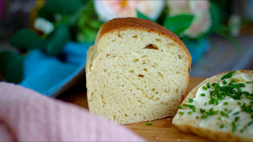 Výborný toustový chléb můžeme upéct sami doma a není to nijak složité ani pracné