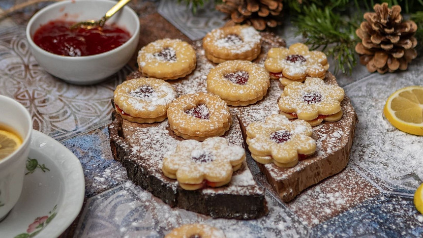 Linecké cukroví: Jak hravě a jednoduše připravit oblíbenou klasiku vánoční tabule