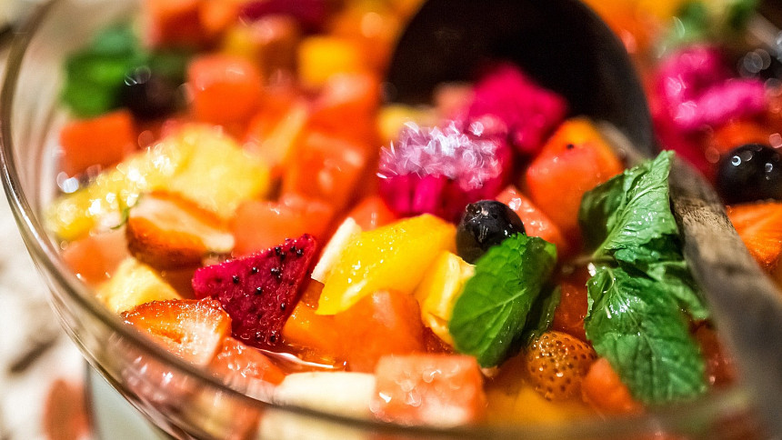 Jak na ovocný salát v zimě? Vyberte zralé ovoce a připravte delikátní zálivku