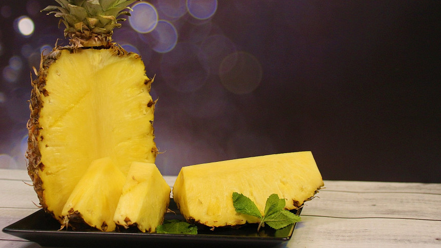 Ananas v kuchyni: Zamilujete si ho v dezertech i ve sladkokyselé omáčce s masem