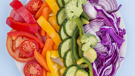 Zelenina jako přírodní barvivo: Barvy s chutí zeleniny má doma každý z nás