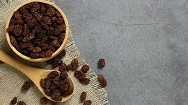 Proč se namáčí rozinky v rumu? Budou příjemně měkké a provoní řadu moučníků