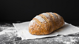 Proč nařezávat chleba před pečením? Řezy neslouží jen k ozdobě, ale i k odvodu páry
