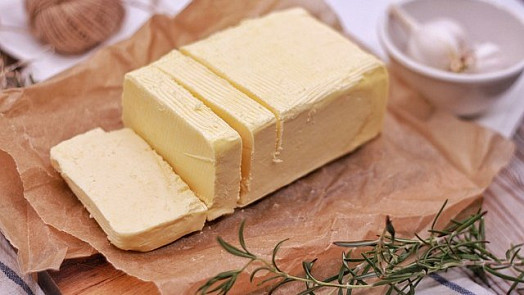 3 časté chyby při výrobě másla: Jak správně postupovat a čeho se vyvarovat