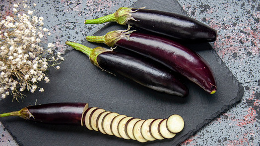 Jak vypěstovat lilek: Tmavě fialové plody jsou plné vitamínů i minerálů