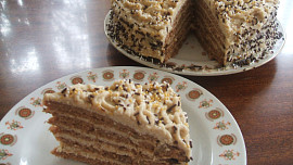 Oříškovo-kávový dort