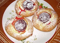 Pudinkovo-švestkové koláče
