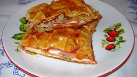 Slaný závin ála Pizza