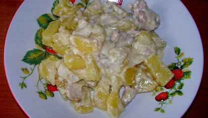 Zapečené maso s nivovo-smetanovými brambory