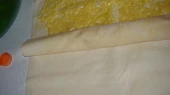Bramborová pita, rolujeme