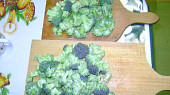 Brokolicová polévka s hráškem a mrkví trochu jinak, Přichystaná brokolice