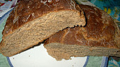 Chléb s bylinkama a česnekem