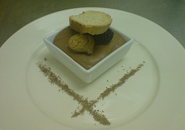 Čokoládová pěna/ Chocolate mousse/ Mousse aux chocolat