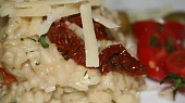 Italské krémové rizoto se sušenými rajčaty
