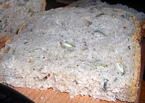 Lehounký pšenično-žitný chleba