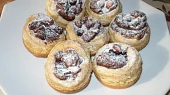 Listové MUFFINKY, Plněno nutellou a lískovými oříšky
