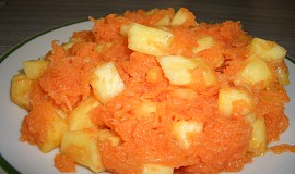 Mrkvovo-ananasový salát