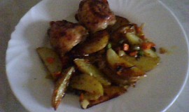 Pečené kuřecí maso se zeleninou a brambory