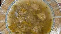 Porková polévka s drožďovovločkovými knedlíčky - bleskovka