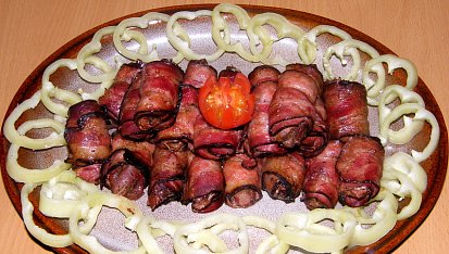 Slaninové závitky s kuřecími játry