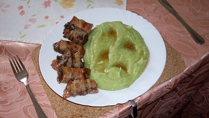 Slaninové závitky s kuřecími játry