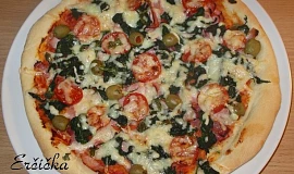 Špenátová pizza