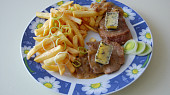 Steak na víně s bylinkovým máslem (Steak na víně s bylinkovým máslem)