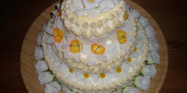 Svatební dort třípatrový
